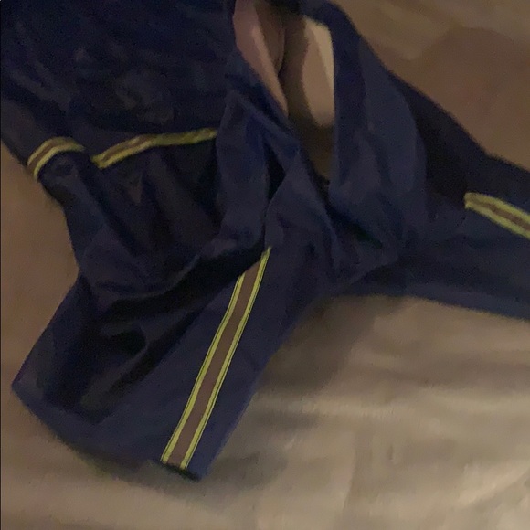 Dog rain jacket - Picture 2 of 11